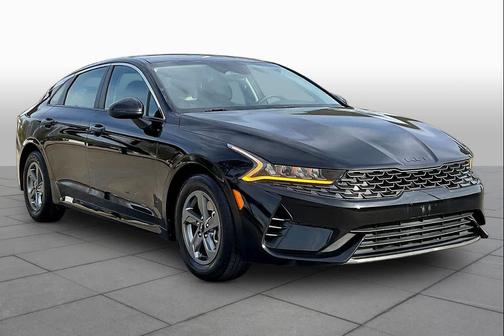 Ebony Black 2023 Kia K5 LXS