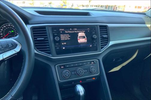 2021 Volkswagen Atlas 2.0T SE w/Technology 4MOTION