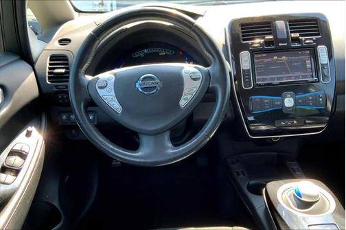2017 Nissan Leaf SL