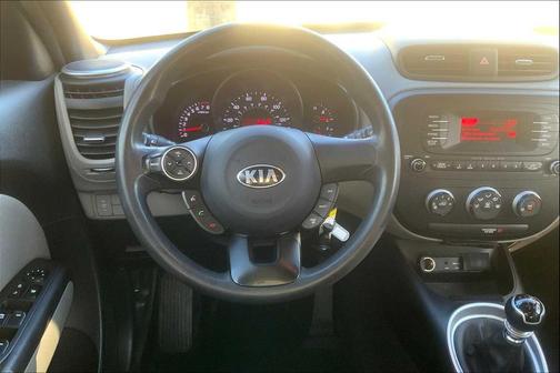 2015 Kia Soul Base