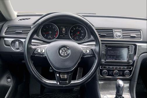 Pure White 2017 Volkswagen Passat 1.8T SEL Premium