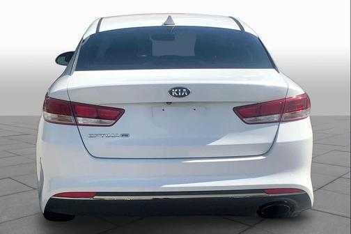 Snow White Pearl 2017 Kia Optima LX
