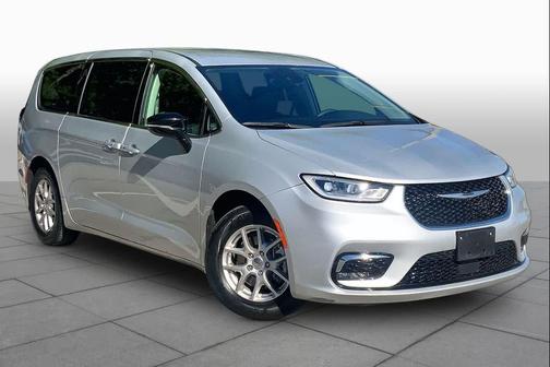 Silver Mist Clearcoat 2024 Chrysler Pacifica Touring L