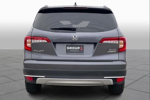 2022 Honda Pilot AWD Elite