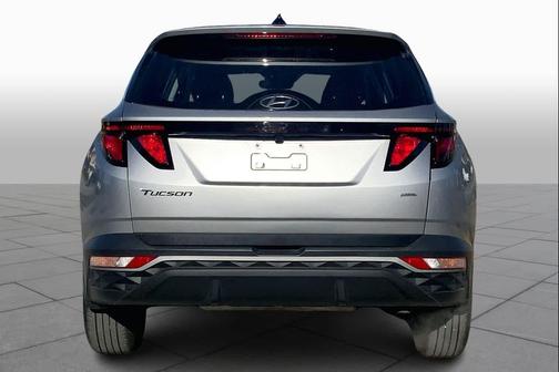 2023 Hyundai TUCSON SE