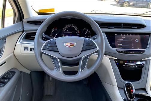 2017 Cadillac XT5 Premium Luxury