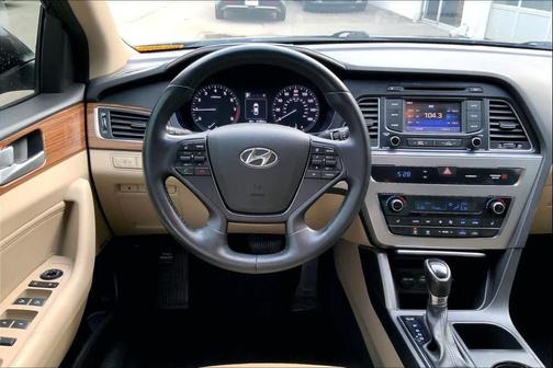 2015 Hyundai SONATA Limited