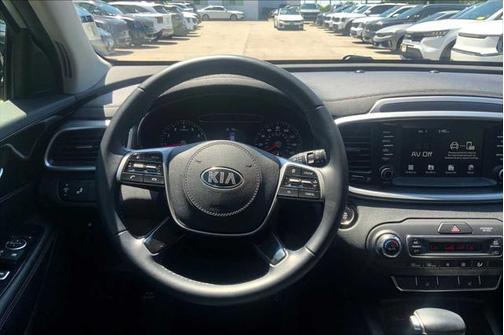 2020 Kia Sorento S