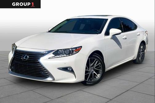 Eminent White Pearl 2017 Lexus ES 350 Base