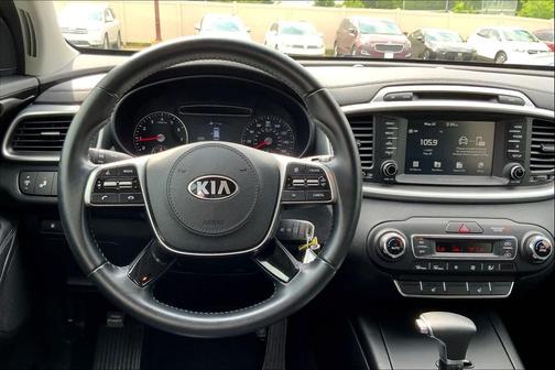 2019 Kia Sorento LX