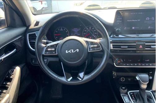 2023 Kia Seltos S