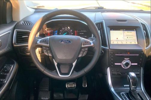 2017 Ford Edge Sport