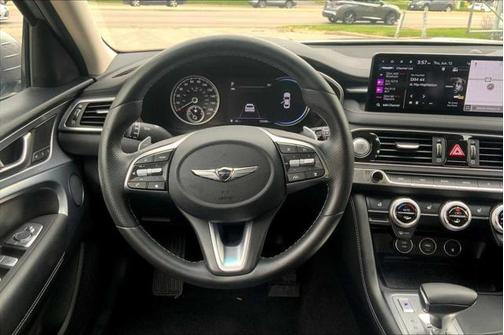 2022 Genesis G70 2.0T AWD