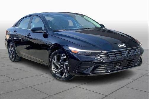 2025 Hyundai ELANTRA SEL