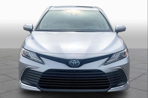 Celestial Silver Metallic 2022 Toyota Camry Hybrid XLE