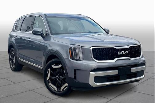 Everlasting Silver 2024 Kia Telluride EX