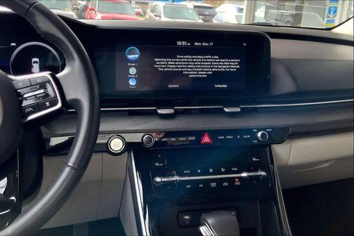 2024 Kia Carnival SX