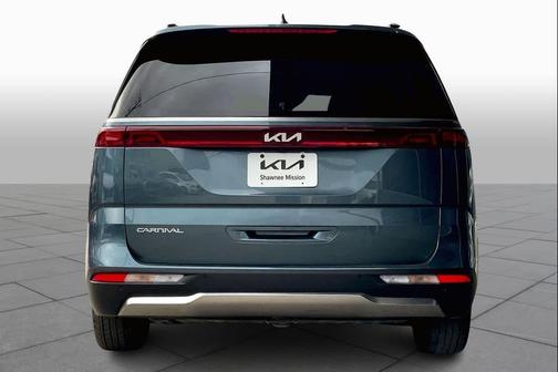 2024 Kia Carnival SX