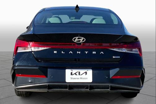 2024 Hyundai ELANTRA HEV Limited