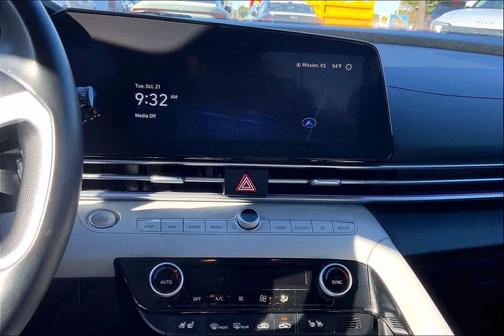 2024 Hyundai ELANTRA HEV Limited