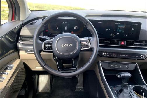 2025 Kia Carnival LXS