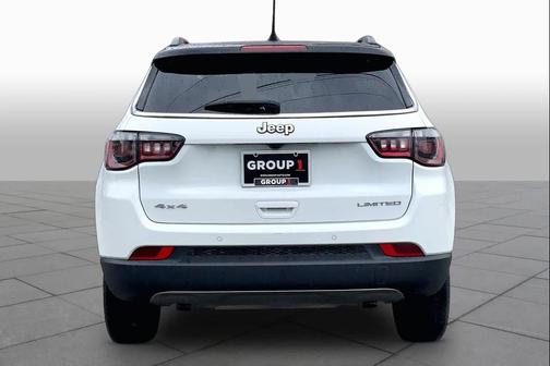 Bright White Clearcoat 2024 Jeep Compass Limited