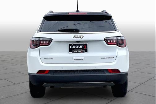 Bright White Clearcoat 2024 Jeep Compass Limited