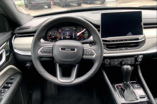 Bright White Clearcoat 2024 Jeep Compass Limited