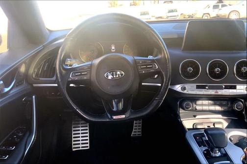 2018 Kia Stinger GT2