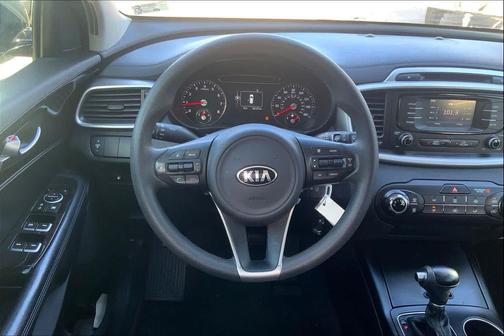 2018 Kia Sorento L