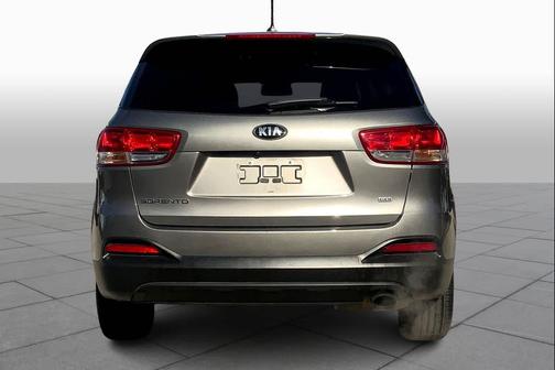 2018 Kia Sorento L