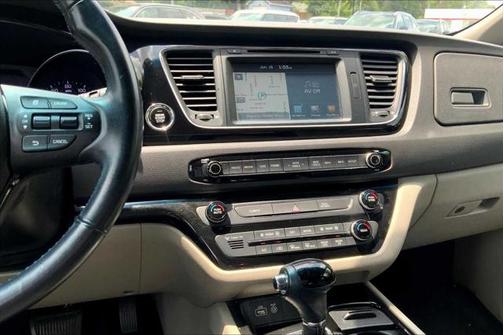 2016 Kia Sedona SX