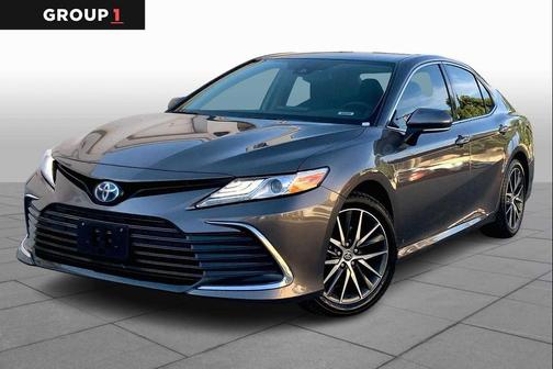 2024 Toyota Camry Hybrid XLE