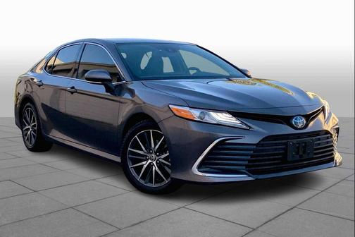 2024 Toyota Camry Hybrid XLE