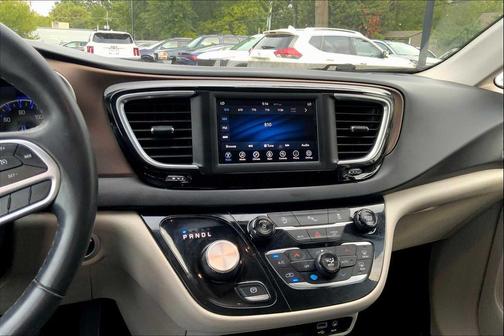 2018 Chrysler Pacifica Touring-L
