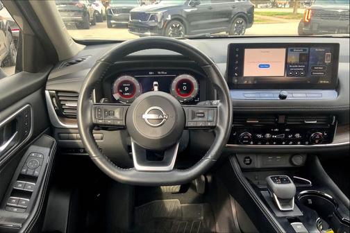 Champagne Silver Metallic 2024 Nissan Rogue Platinum