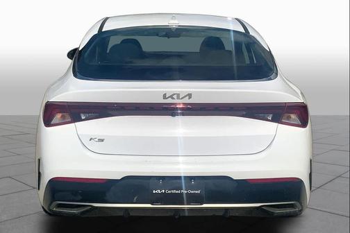 Glacial White Pearl 2022 Kia K5 LXS