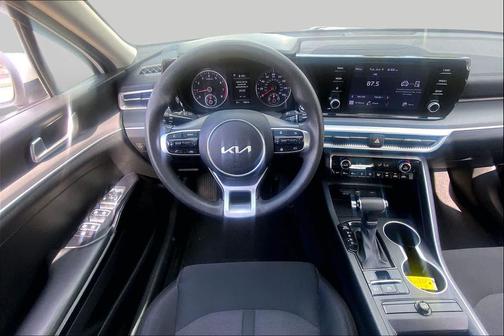 Glacial White Pearl 2022 Kia K5 LXS