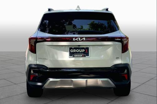 Snow White Pearl 2024 Kia Seltos SX Turbo