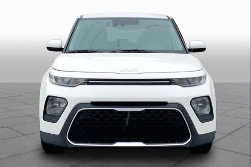 Snow White Pearl 2022 Kia Soul LX