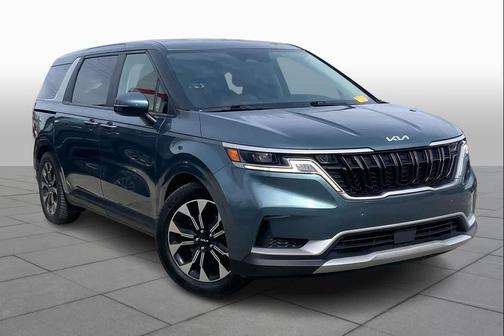 2023 Kia Carnival EX