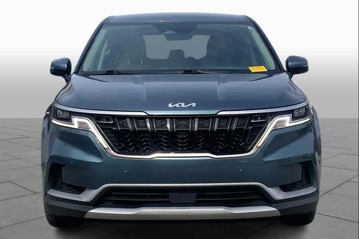 2023 Kia Carnival EX