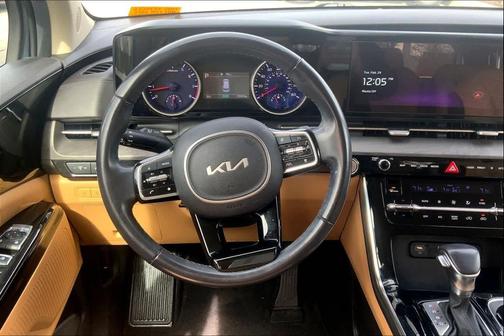 2023 Kia Carnival EX