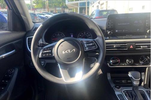 2023 Kia Seltos LX