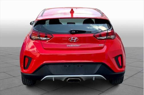 2020 Hyundai Veloster 2