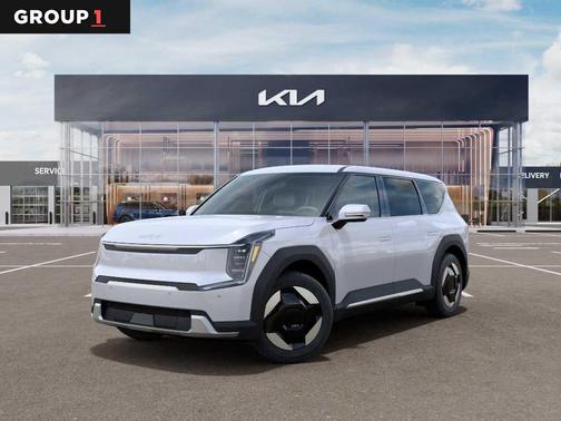 Glacial White Pearl 2026 Kia EV9 Light Long Range