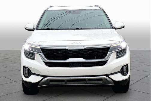 Snow White Pearl 2022 Kia Seltos SX Turbo