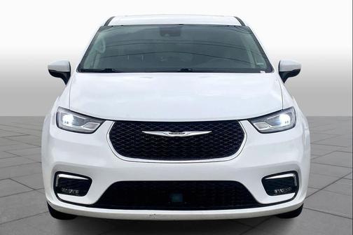 Bright White Clearcoat 2023 Chrysler Pacifica Touring L