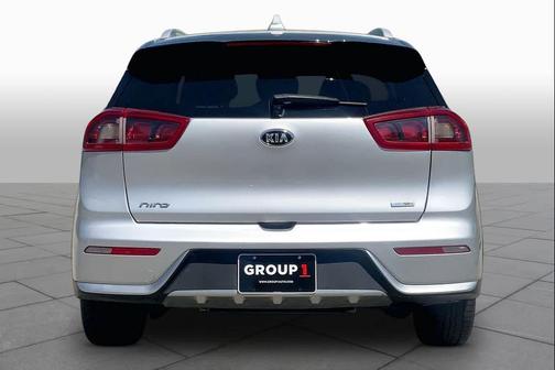 Silky Silver 2019 Kia Niro LX