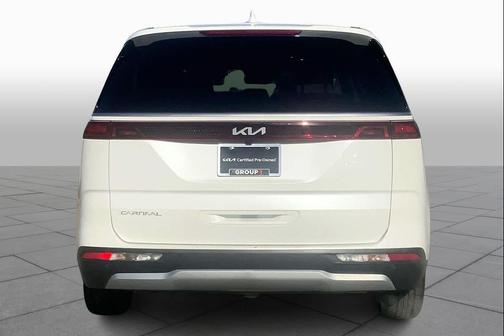 2024 Kia Carnival LX